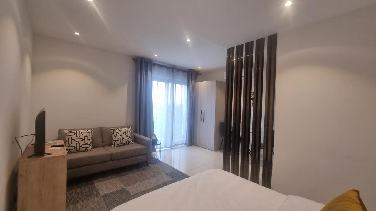 The Lennox Suites By Cozy Accra Eksteriør billede